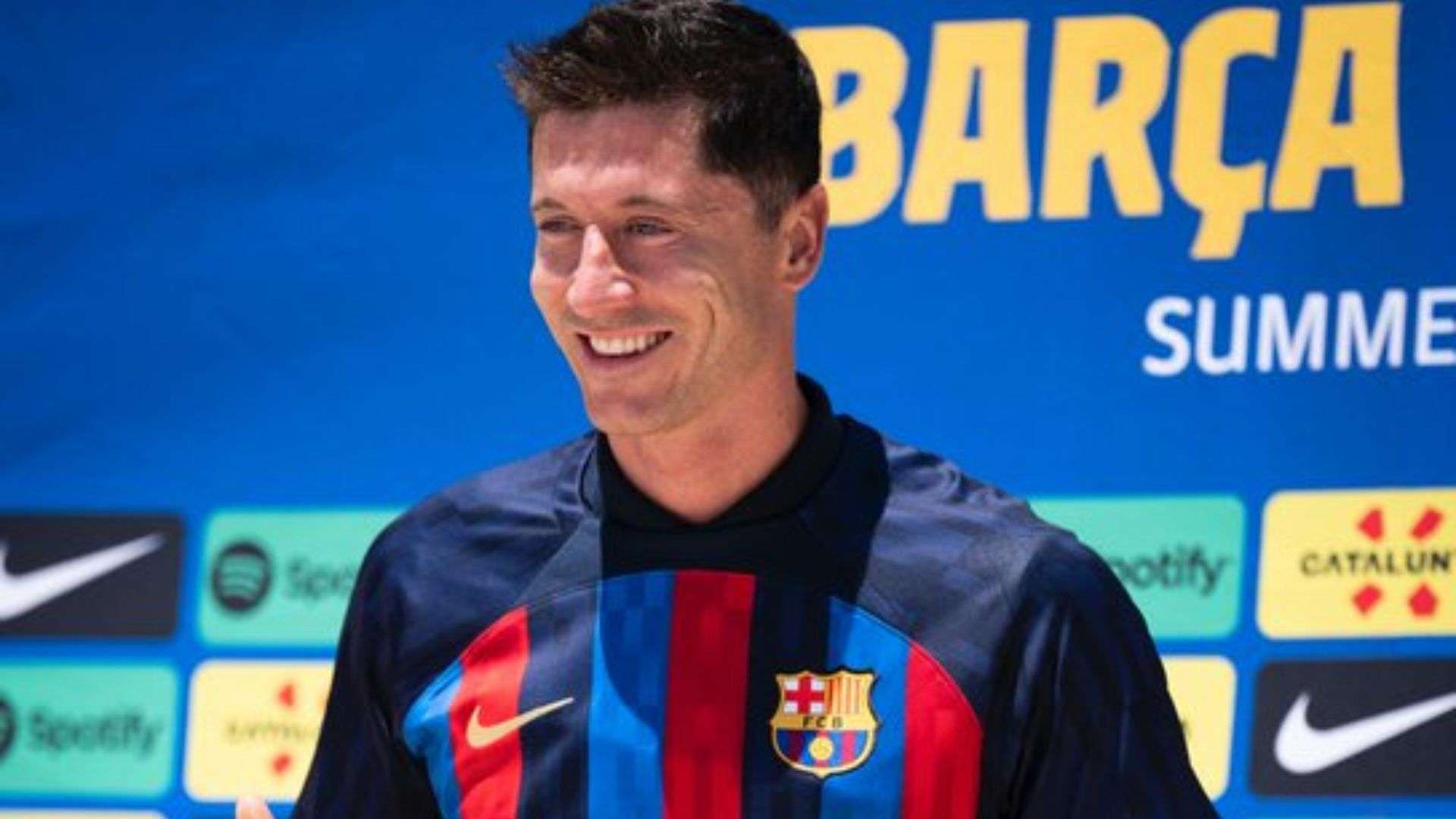 足球运动本 足球运动本